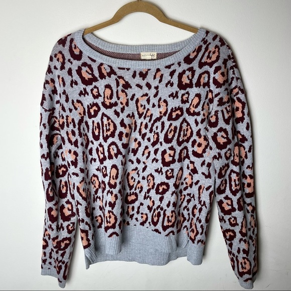 Madison Jules Cheetah Print Metallic Crewneck Sweater Size M - Picture 1 of 8